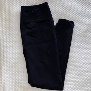 Black fabletics leggings